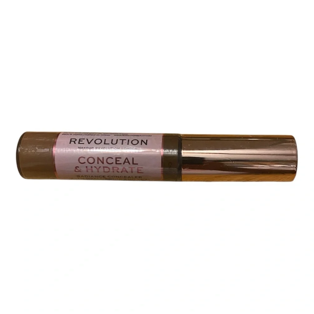 Revolution Conceal & Hydrate Concealer - C14